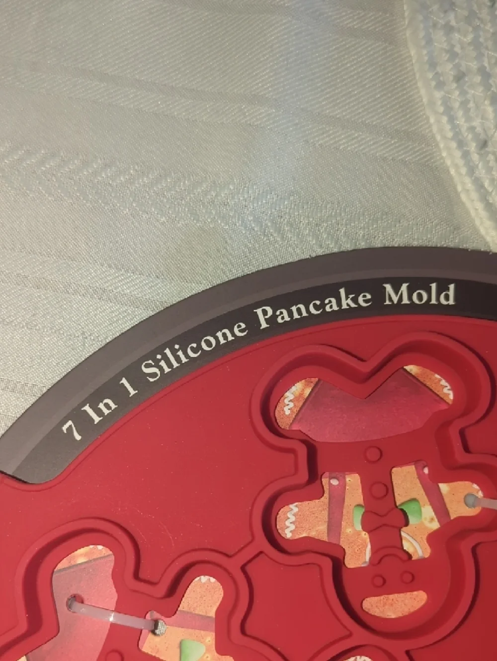 7-in-1 Silicone Pancake Mold - Red